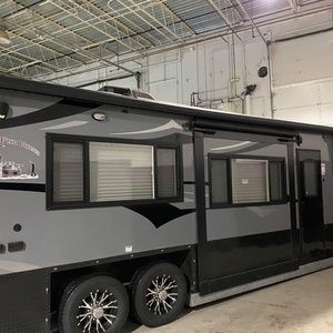 Meet your Posher, Joe